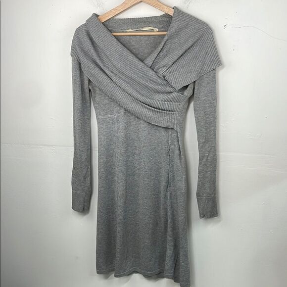Athleta Dresses & Skirts - Athleta Sochi Cowl neck Wrap Dress lightweight Sweater long sleeves size XS Gray